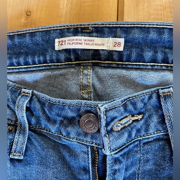 Levi’s 721 high rise skinny size 28 - Picture 2 of 4